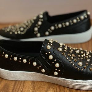 Vince Camuto Studded leather slide in sneaker